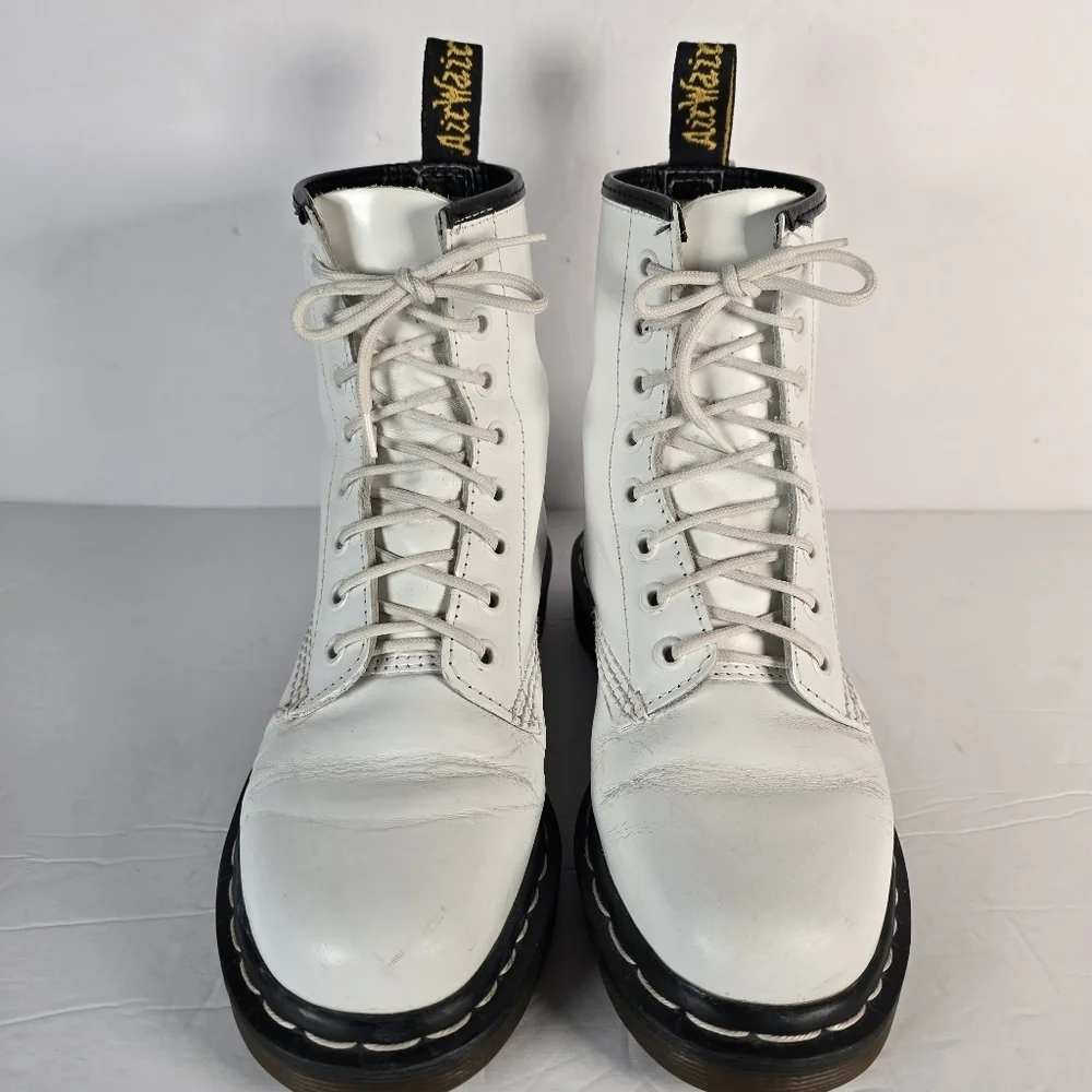 Dr. Martins Girls Vintage 1990s 8-Eye 1460 White Combat Boots Laceup Size 3 Moto